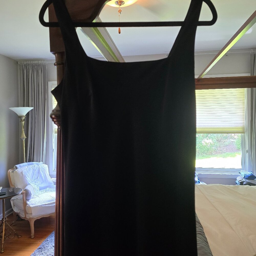 Jones New York Dress with 3 bows down the back